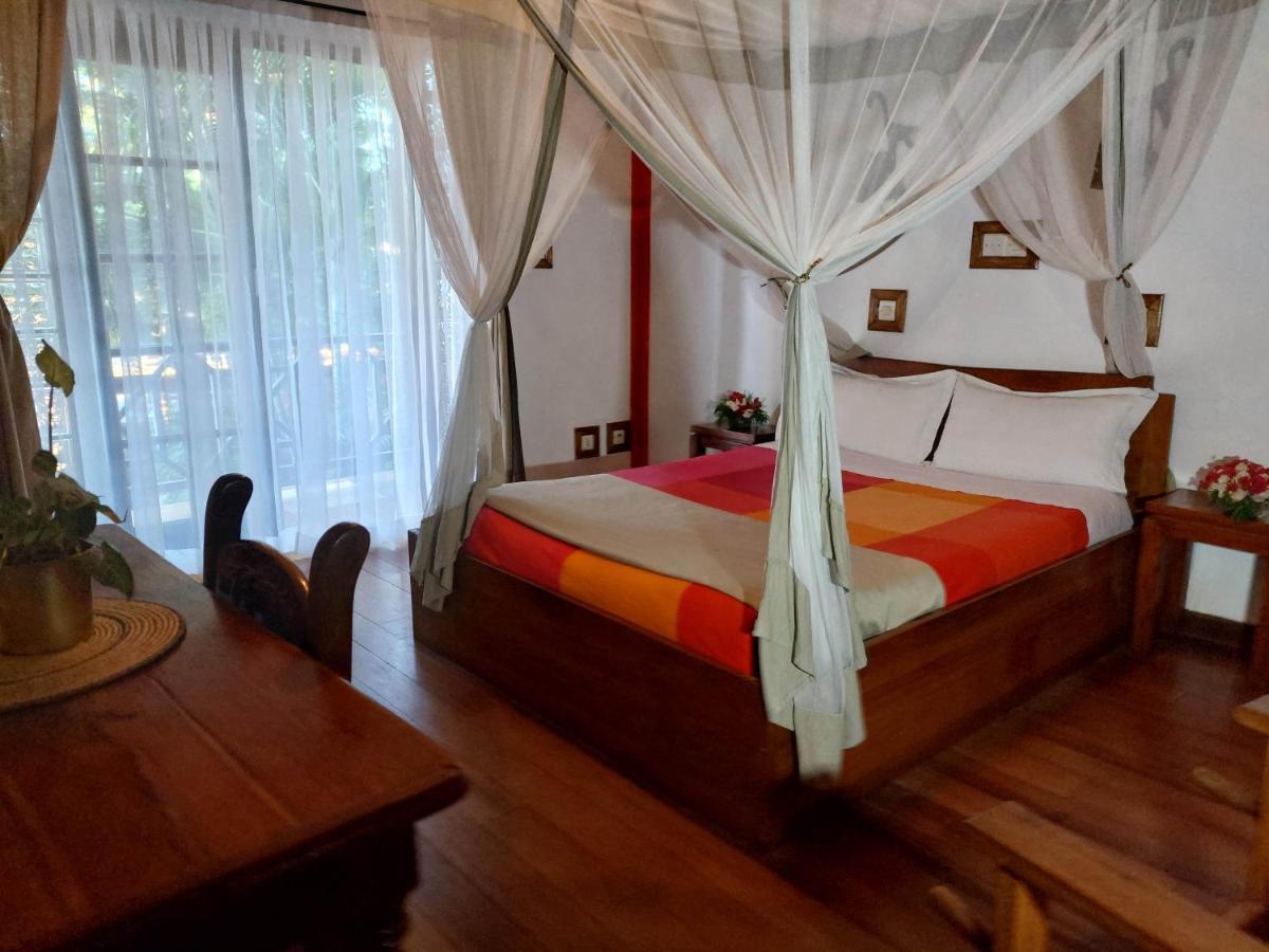 Island Continent Hotel Ivato  Εξωτερικό φωτογραφία