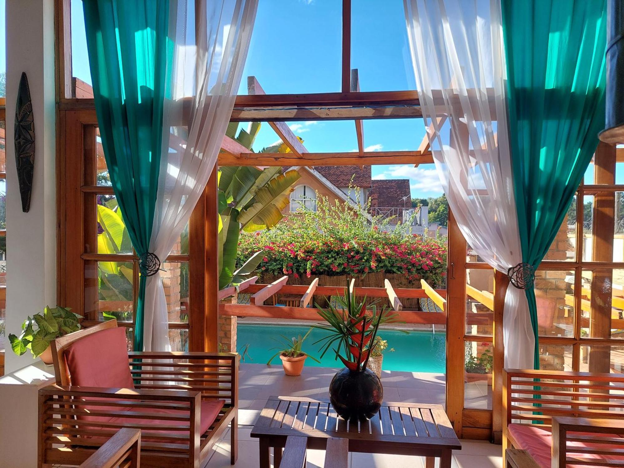 Island Continent Hotel Ivato  Εξωτερικό φωτογραφία