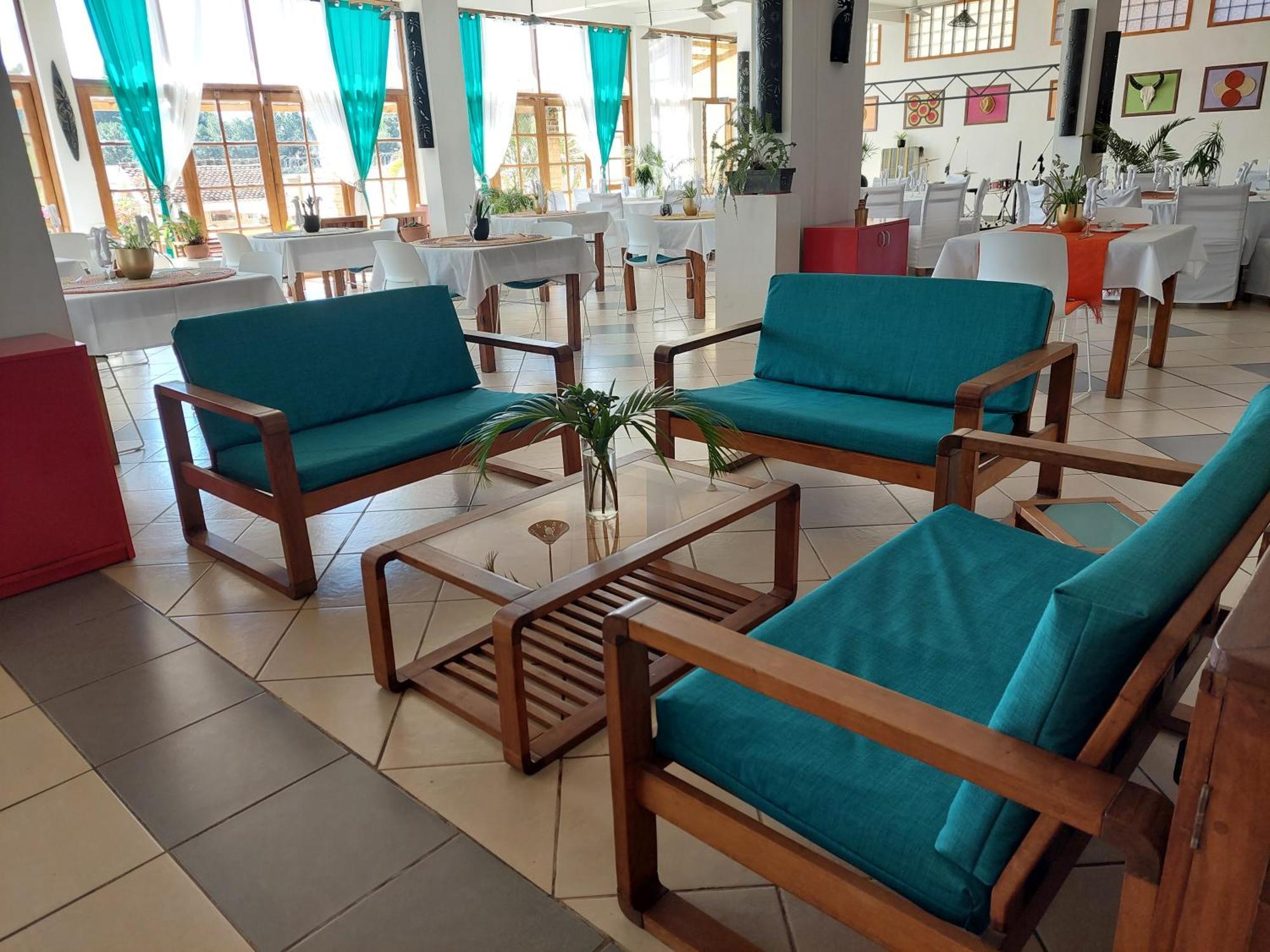 Island Continent Hotel Ivato  Εξωτερικό φωτογραφία